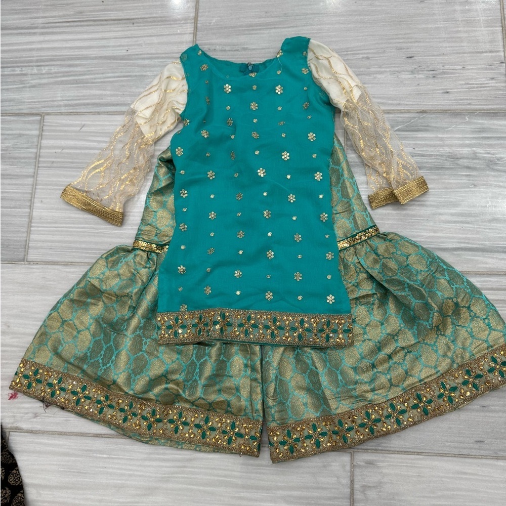 Kids Indian Pakistani outfit kameez and gharara set